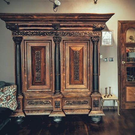 Тhe Bohemian Lodge-Entire House With Sauna ヴェリコ・タルノヴォ エクステリア 写真