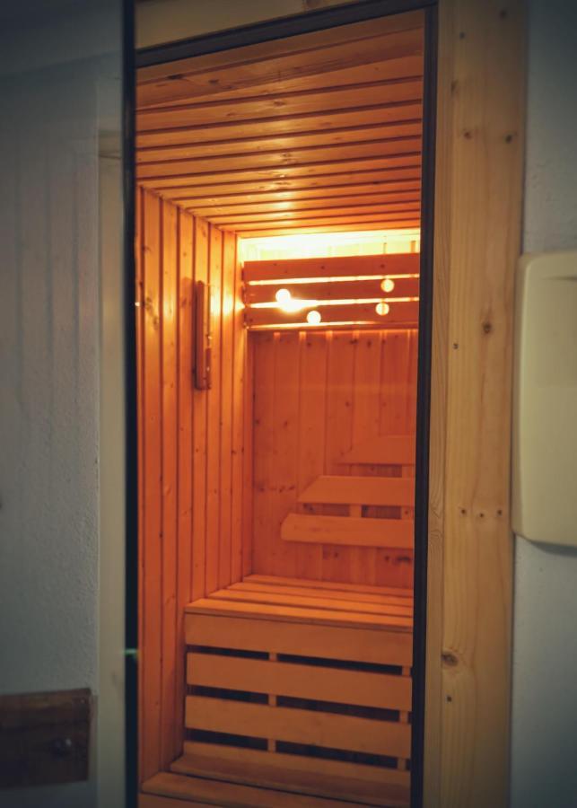 Тhe Bohemian Lodge-Entire House With Sauna ヴェリコ・タルノヴォ エクステリア 写真