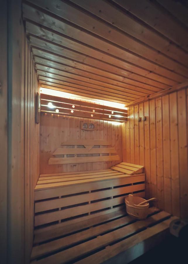Тhe Bohemian Lodge-Entire House With Sauna ヴェリコ・タルノヴォ エクステリア 写真