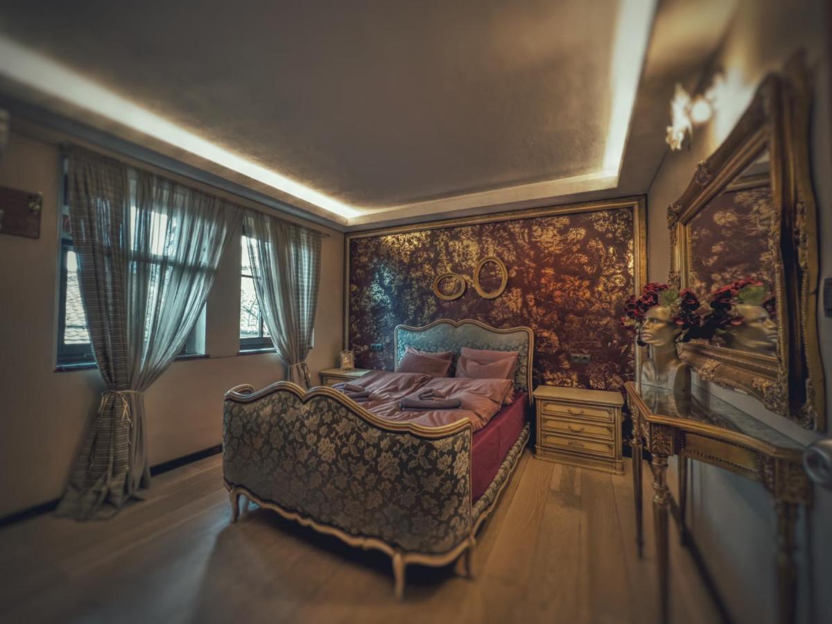 Тhe Bohemian Lodge-Entire House With Sauna ヴェリコ・タルノヴォ エクステリア 写真