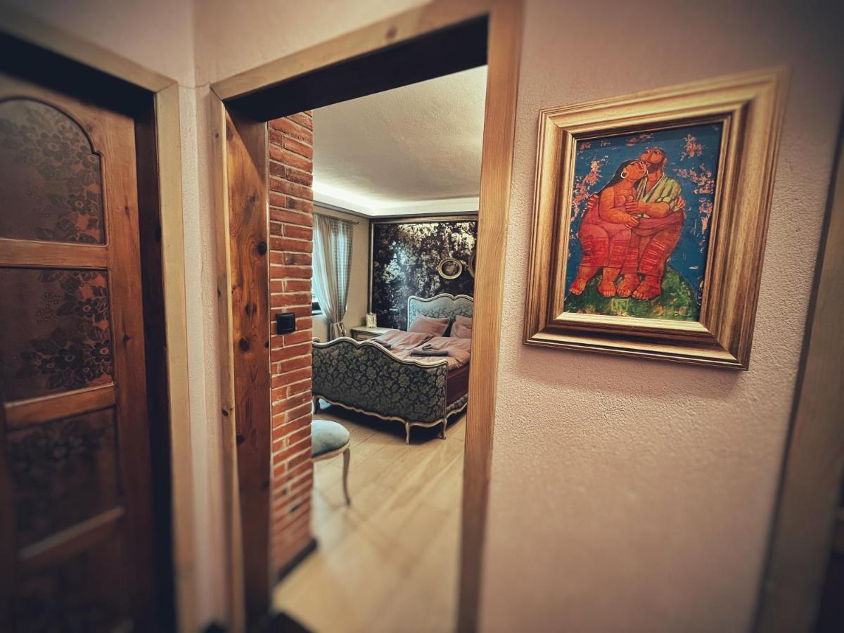 Тhe Bohemian Lodge-Entire House With Sauna ヴェリコ・タルノヴォ エクステリア 写真