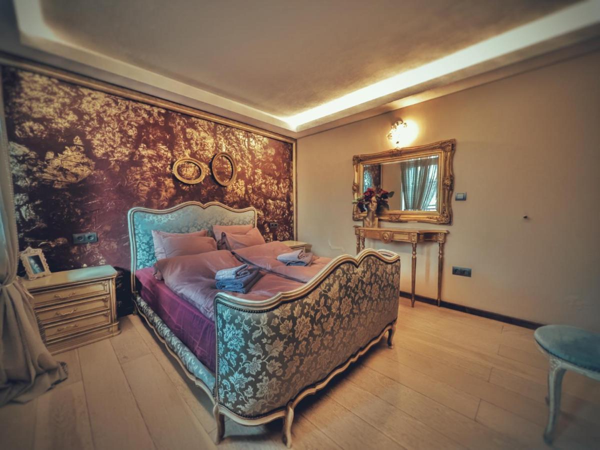 Тhe Bohemian Lodge-Entire House With Sauna ヴェリコ・タルノヴォ エクステリア 写真