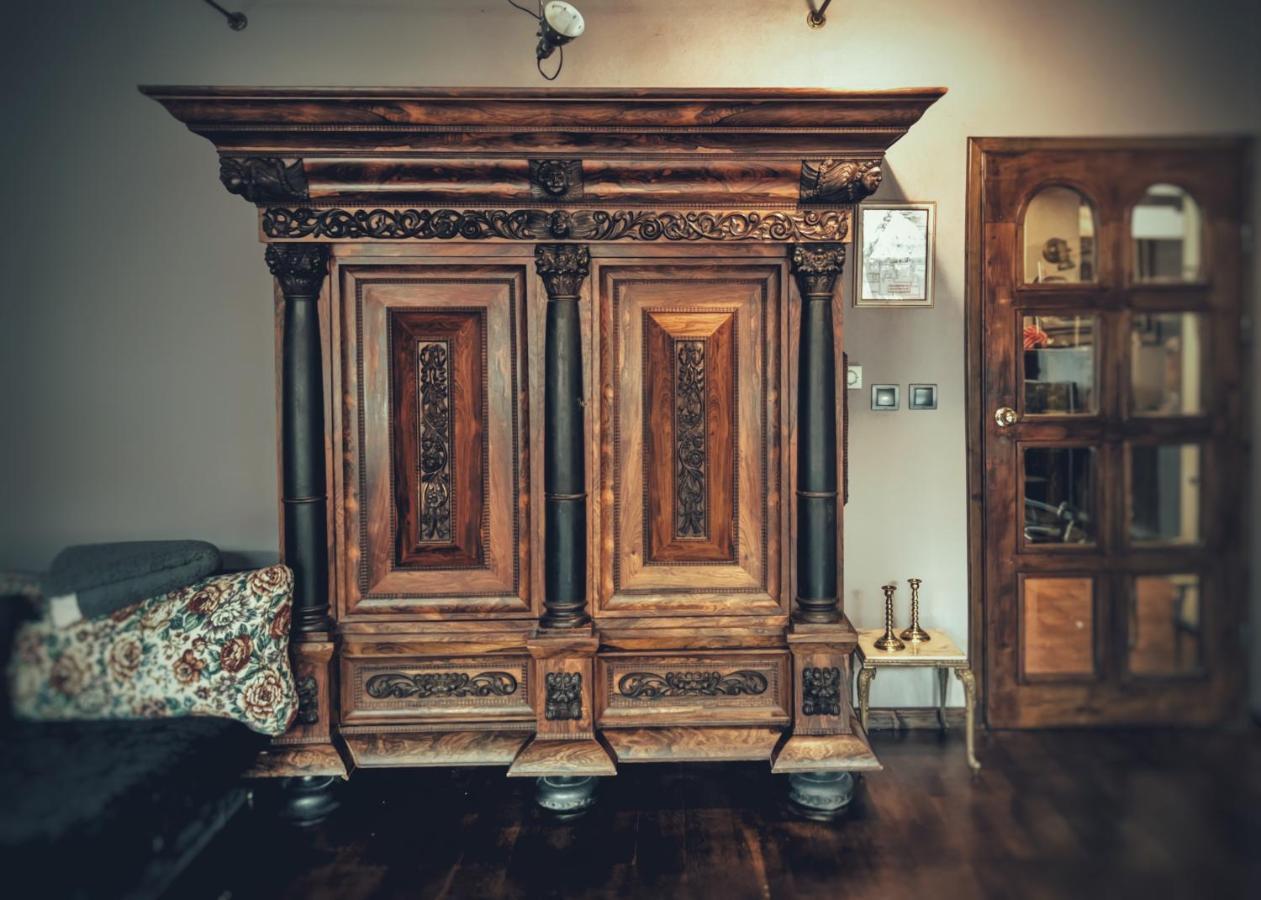 Тhe Bohemian Lodge-Entire House With Sauna ヴェリコ・タルノヴォ エクステリア 写真
