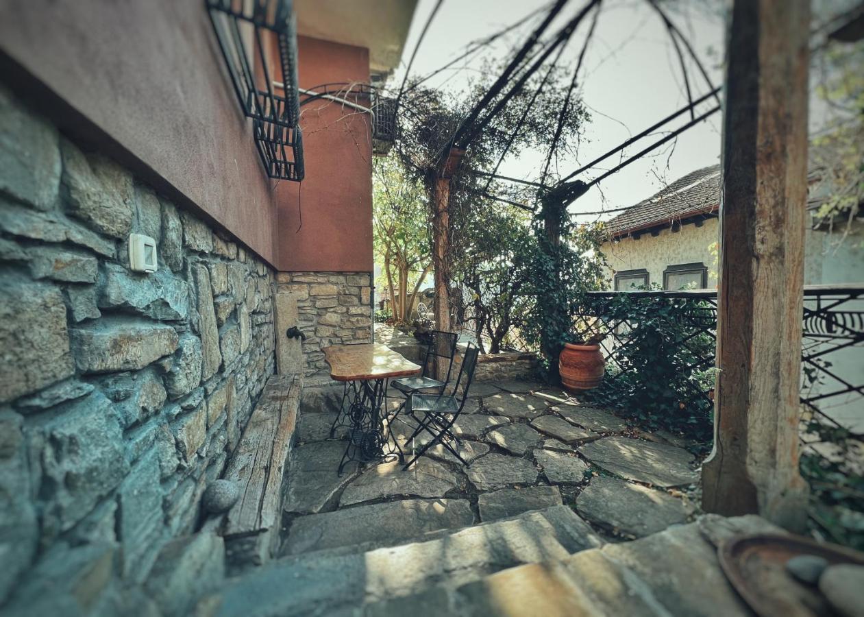 Тhe Bohemian Lodge-Entire House With Sauna ヴェリコ・タルノヴォ エクステリア 写真